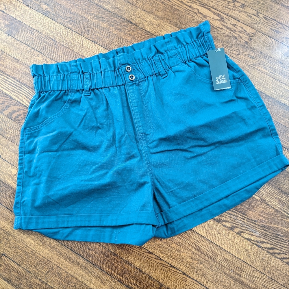 Paper bag waist wild fable shorts 🩳